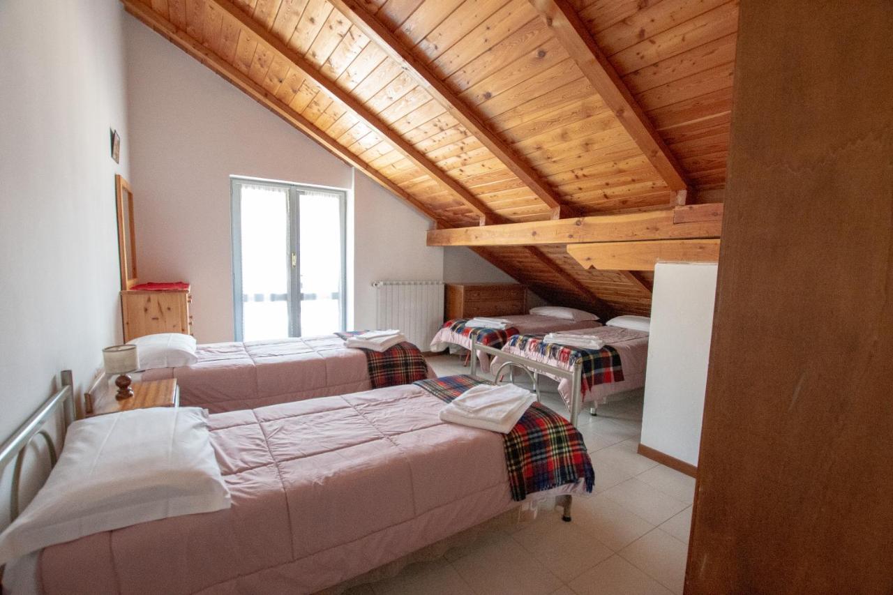Hotel Casa Per Ferie Beatorosaz à Césane Extérieur photo