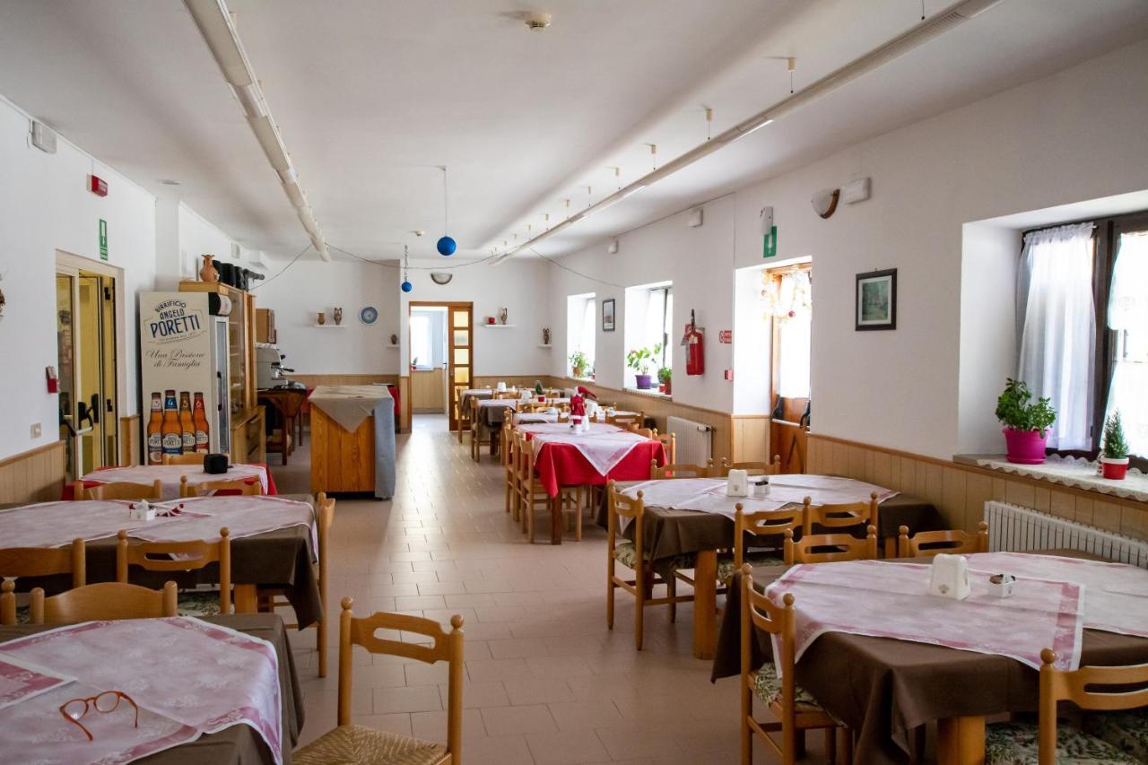 Hotel Casa Per Ferie Beatorosaz à Césane Extérieur photo