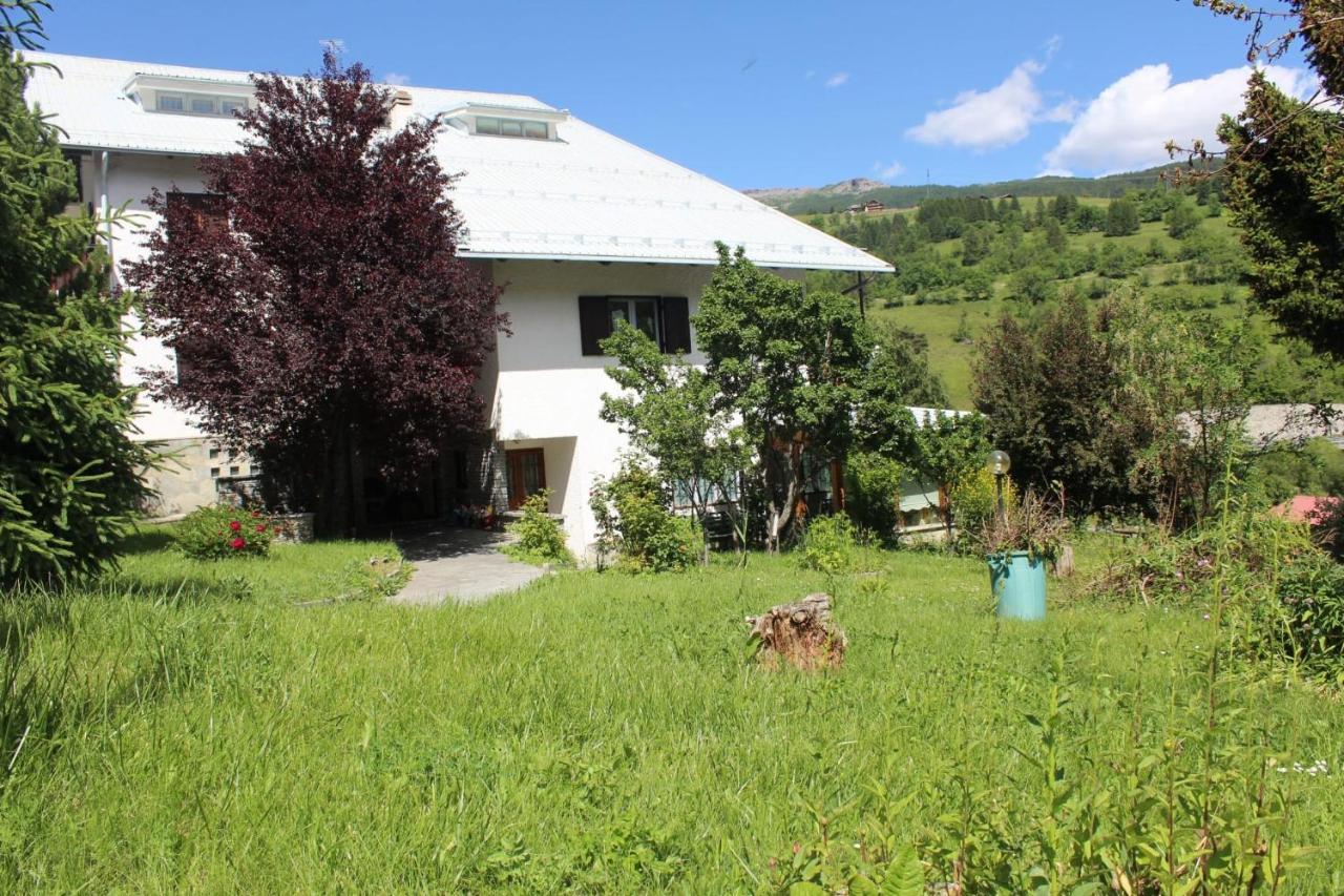 Hotel Casa Per Ferie Beatorosaz à Césane Extérieur photo