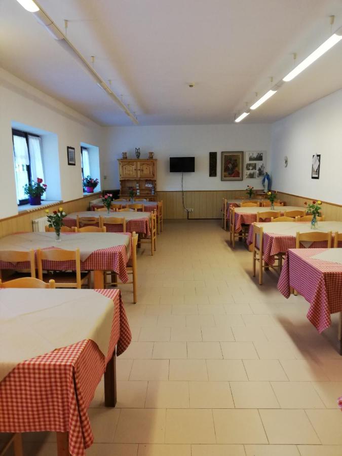 Hotel Casa Per Ferie Beatorosaz à Césane Extérieur photo