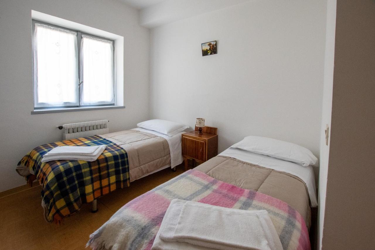 Hotel Casa Per Ferie Beatorosaz à Césane Extérieur photo